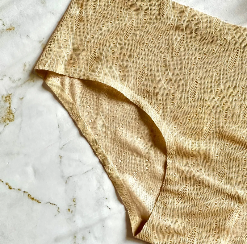 Calcinha Francesinha: Renda Invisível Nude