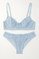 Conjunto Plus Size: Calcinha e Sutiã de Poliamida Alta sustentação